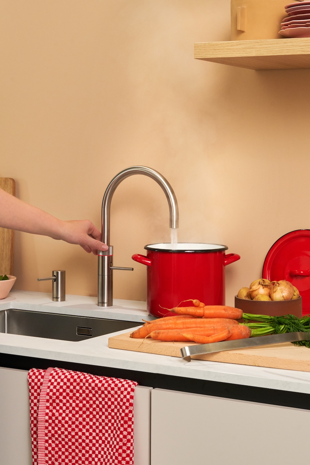 FotoAltijd direct het juiste water uit de kraan met Quooker